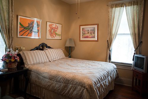 Arbor House Suites Bed And Breakfast سان أنطونيو المظهر الخارجي الصورة